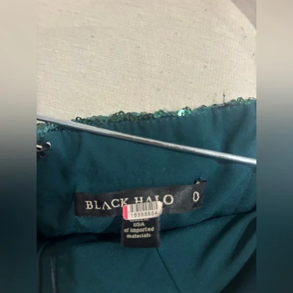 Black Halo Lena Jumpsuit in green, Size: 0 - Picture 12 of 15